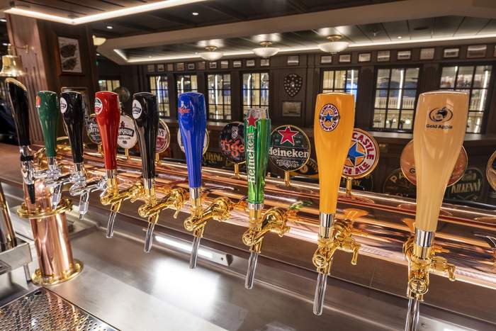 MSC Cruises MSC Virtuosa Masters of the Seas 1.jpg